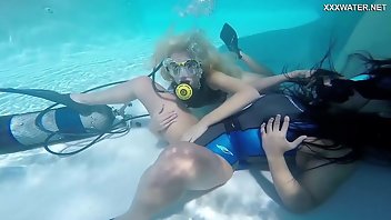 Underwater Dildo Lesbian Teen Pussy 